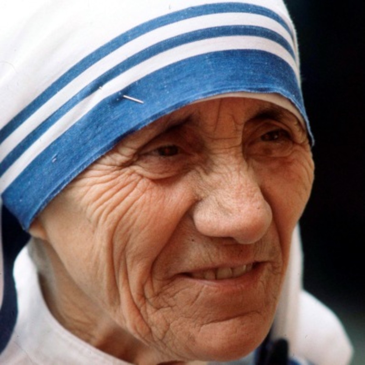 mother-teresa-9504160-1-402
